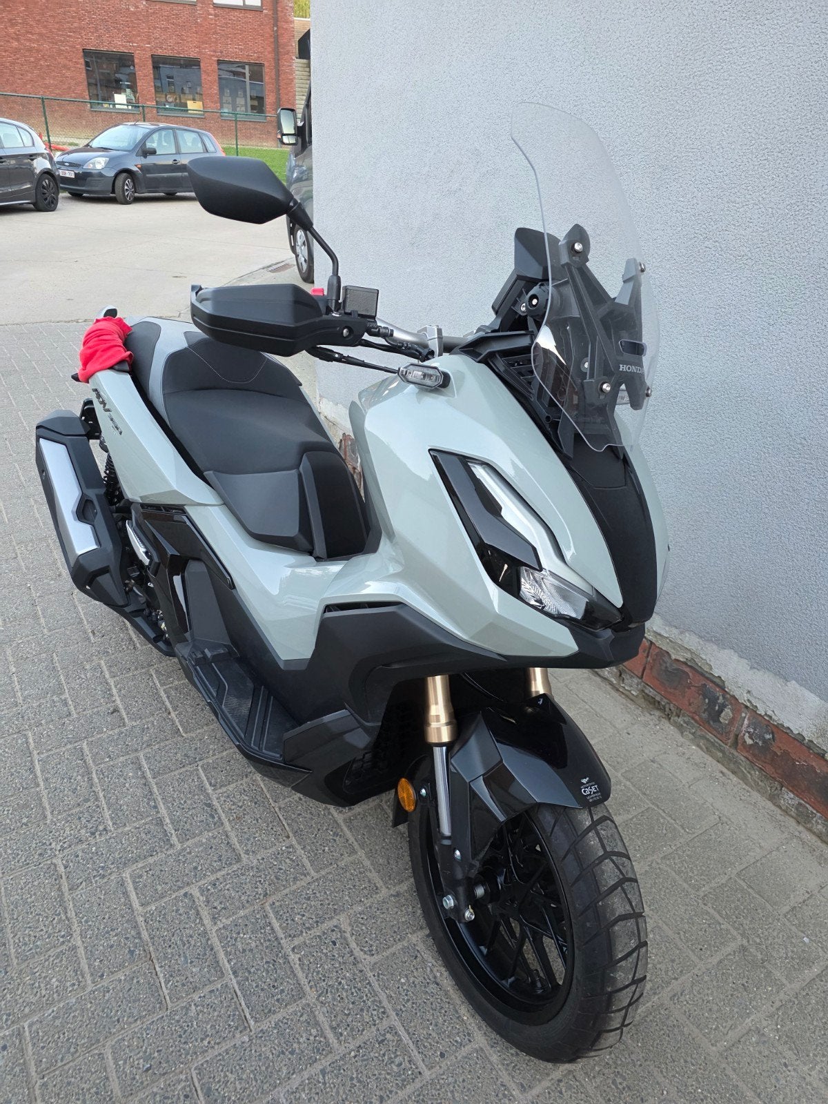 Honda ADV 350 - 2024 - 850km  (Nardogrijs), Motoren, Scooter, Particulier
