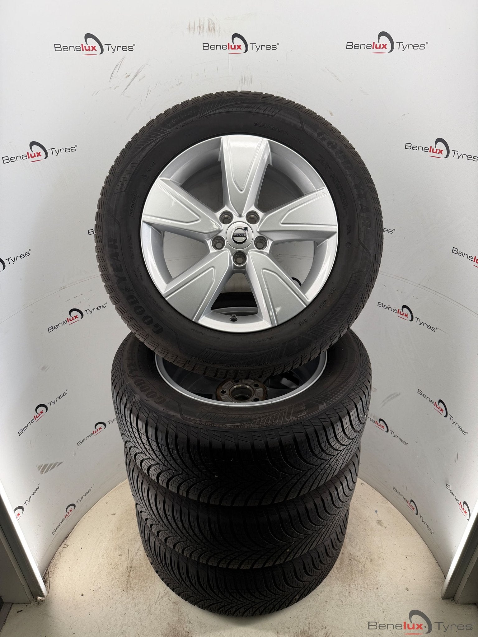 17'' origineel Volvo XC40 EX40 EC40 EX30 XC60 EC EX XC Cross, Gebruikt, -, -, Banden en Velgen