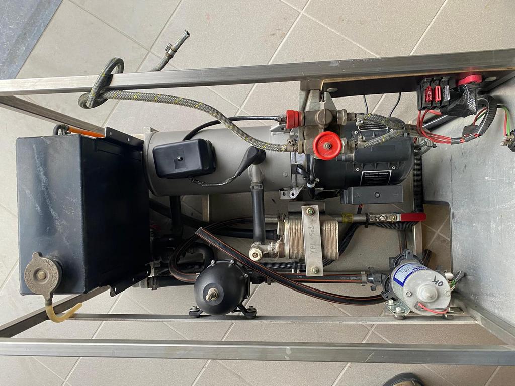 Webasto thermo - 12V 16kW diesel (verwarming / warm water), Enlèvement, Comme neuf