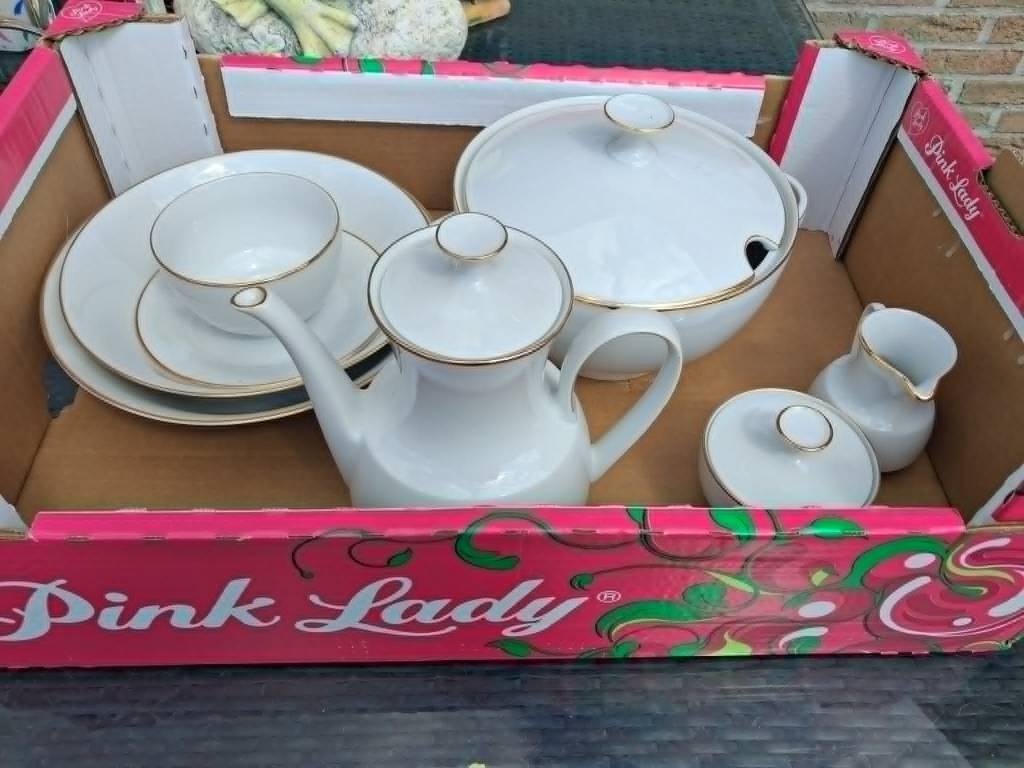 oud wit servies - bieden, Ophalen