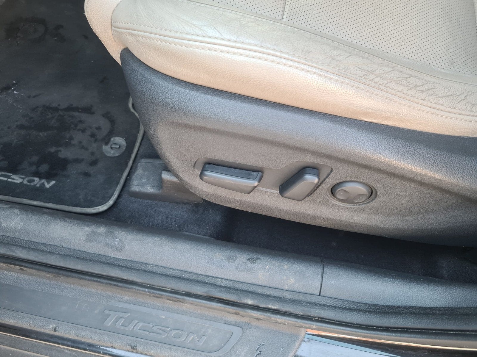 à vendre  hyundai tucson 2.0 Diesel  2018 . 187 000km., Autos, Achat, Boîte manuelle, Caméra, Diesel