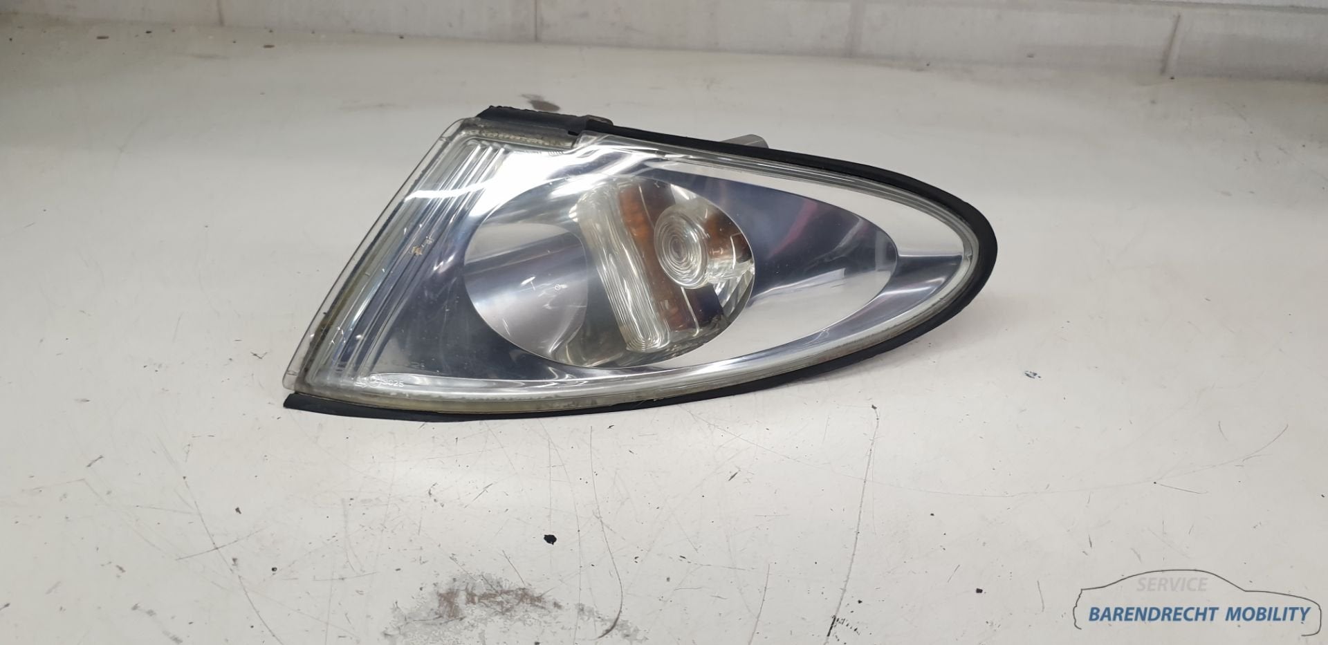 Clignotant droit pour Espace III Avantime avec douille 60253, Renault Group, Contact.group@renault.com, Renault, Utilisé