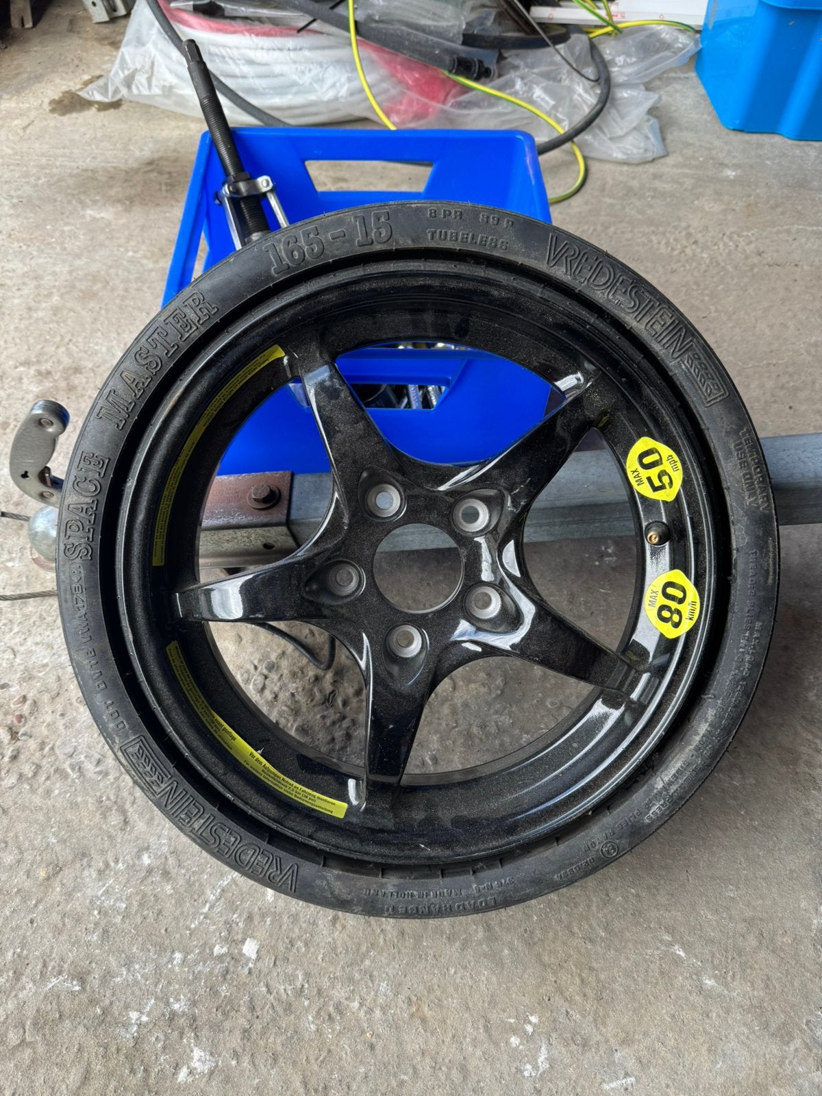 Mercedes reservewiel 5x112, Enlèvement
