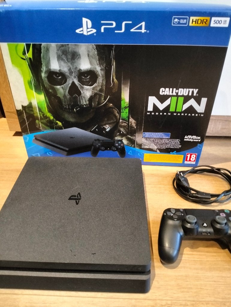 Playstation 4, Enlèvement, Utilisé