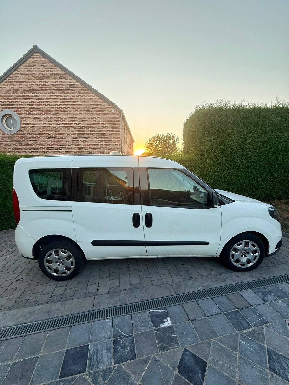 Fiat Doblo 5place 1.6d, Argent ou Gris, Achat, Entreprise, Boîte manuelle