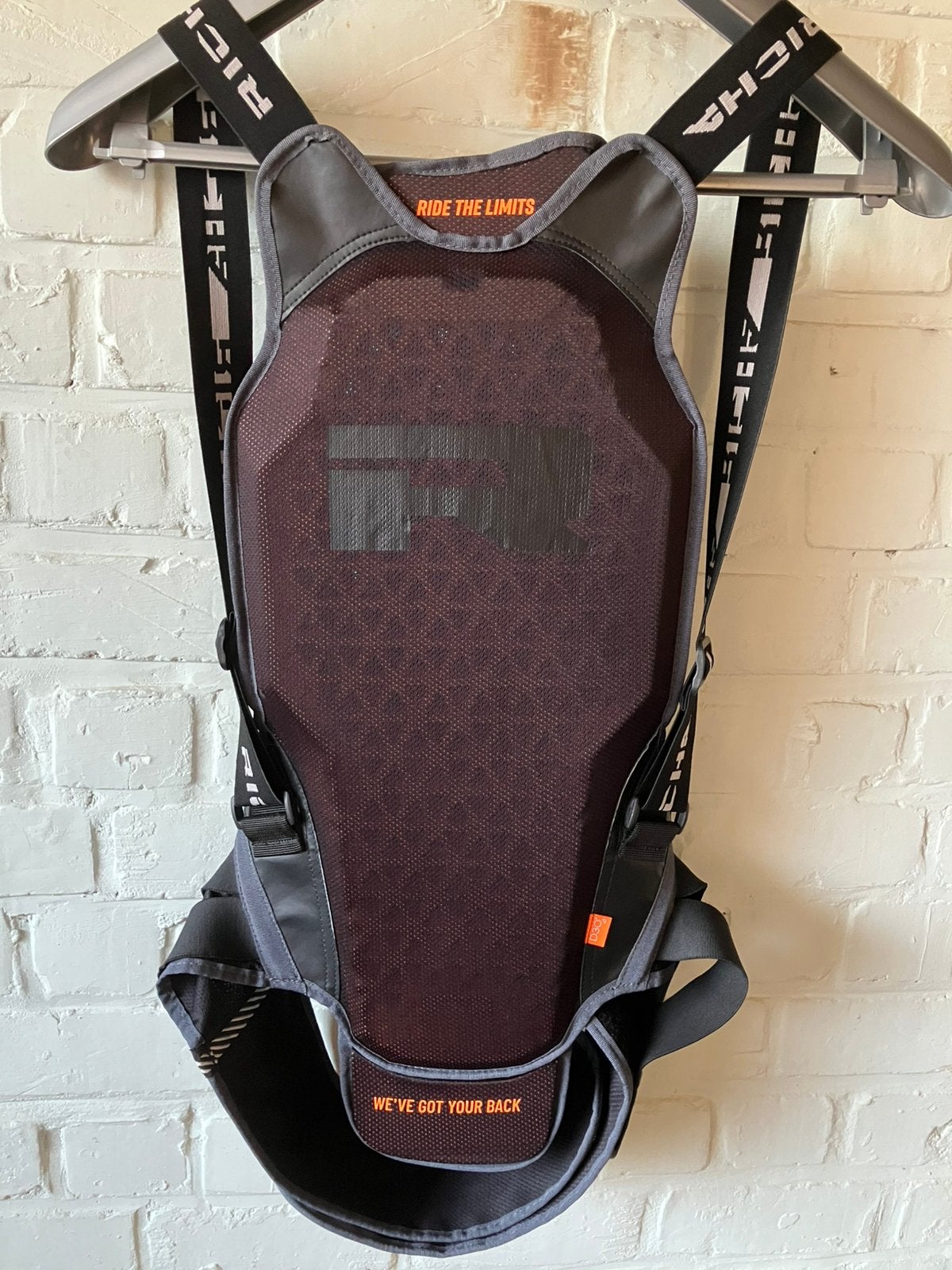 Motor rugprotector D3O Backshield Richa maat M, Motoren, Ophalen