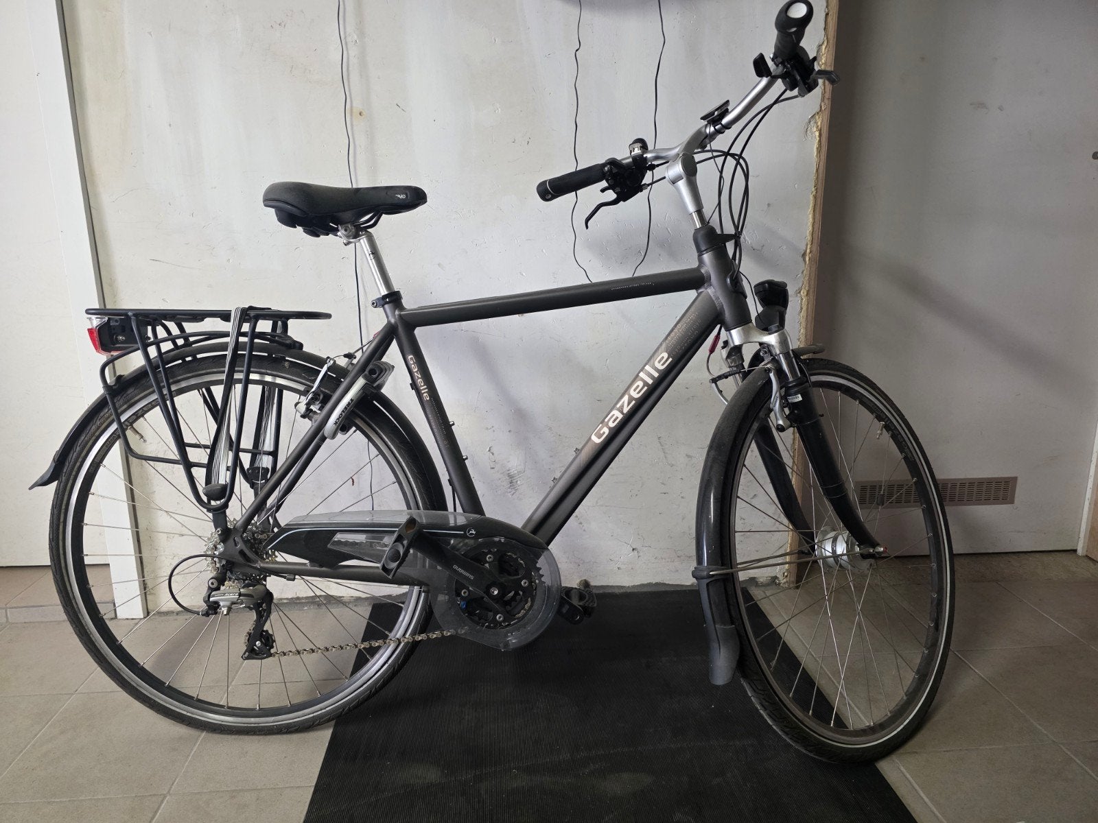 Gazelle herenfiets, Ophalen, Zo goed als nieuw, Gazelle, Versnellingen