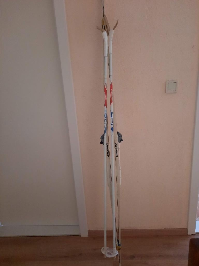 langlaufski's (Atomic) met bindingen, stokken en schoenen, Ophalen, Atomic, Ski's, Gebruikt