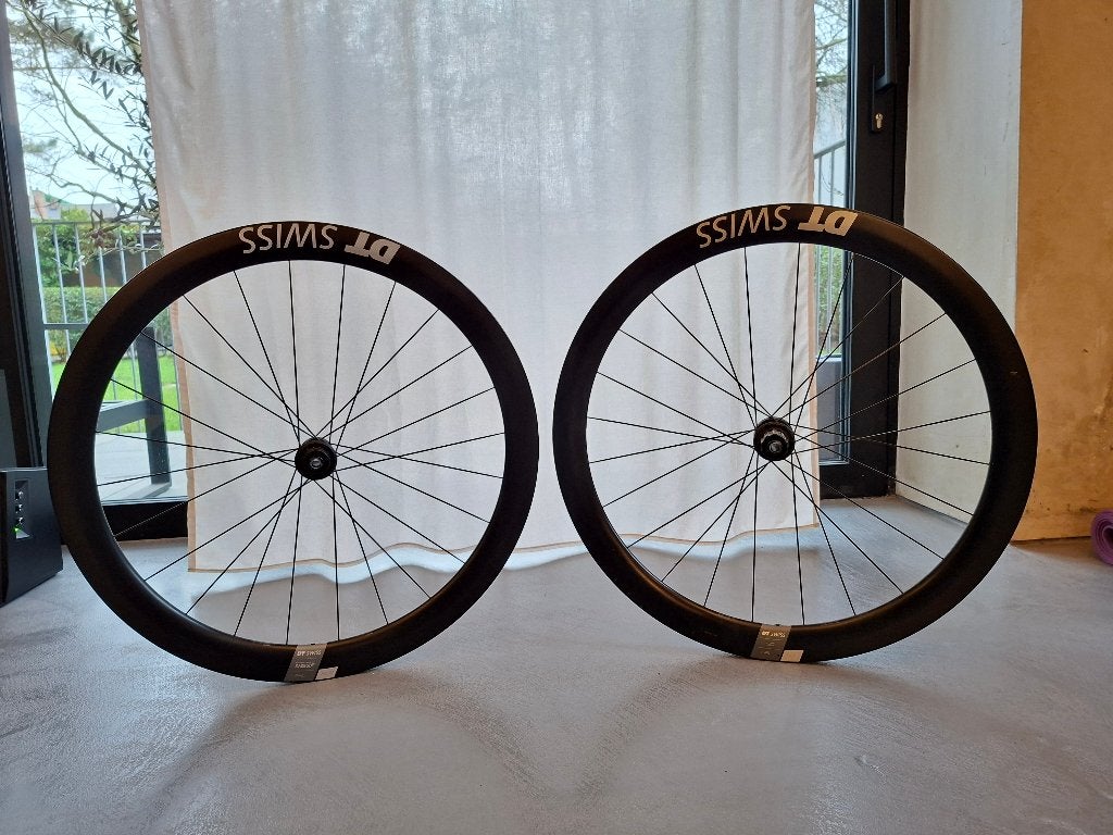 DT Swiss ARC 1400 Dicut 50 DB Racefiets Wielen, Fietsen en Brommers, Fietsonderdelen, Zo goed als nieuw, Racefiets, DT-Swiss, Carbon