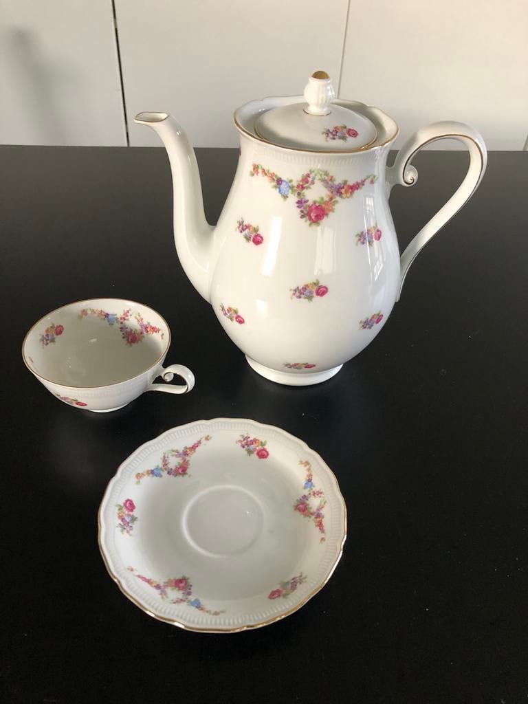 12 delig oud koffieservies, Ophalen