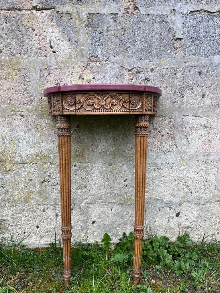 Table murale unique, Enlèvement, Utilisé