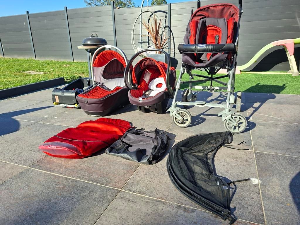 Pousette chicco 3 en 1 + isofix et accessoires, Enfants & Bébés, Enlèvement