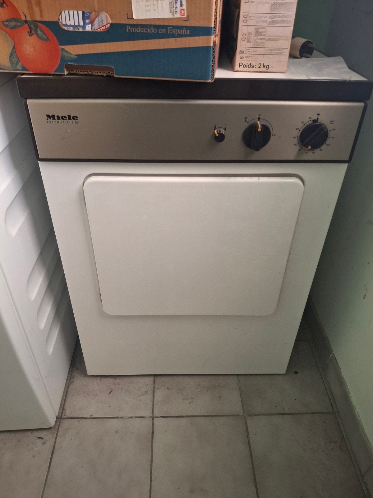 Oude droogkast Miele, gratis op te halen, Ophalen, Niet werkend, 85 tot 90 cm