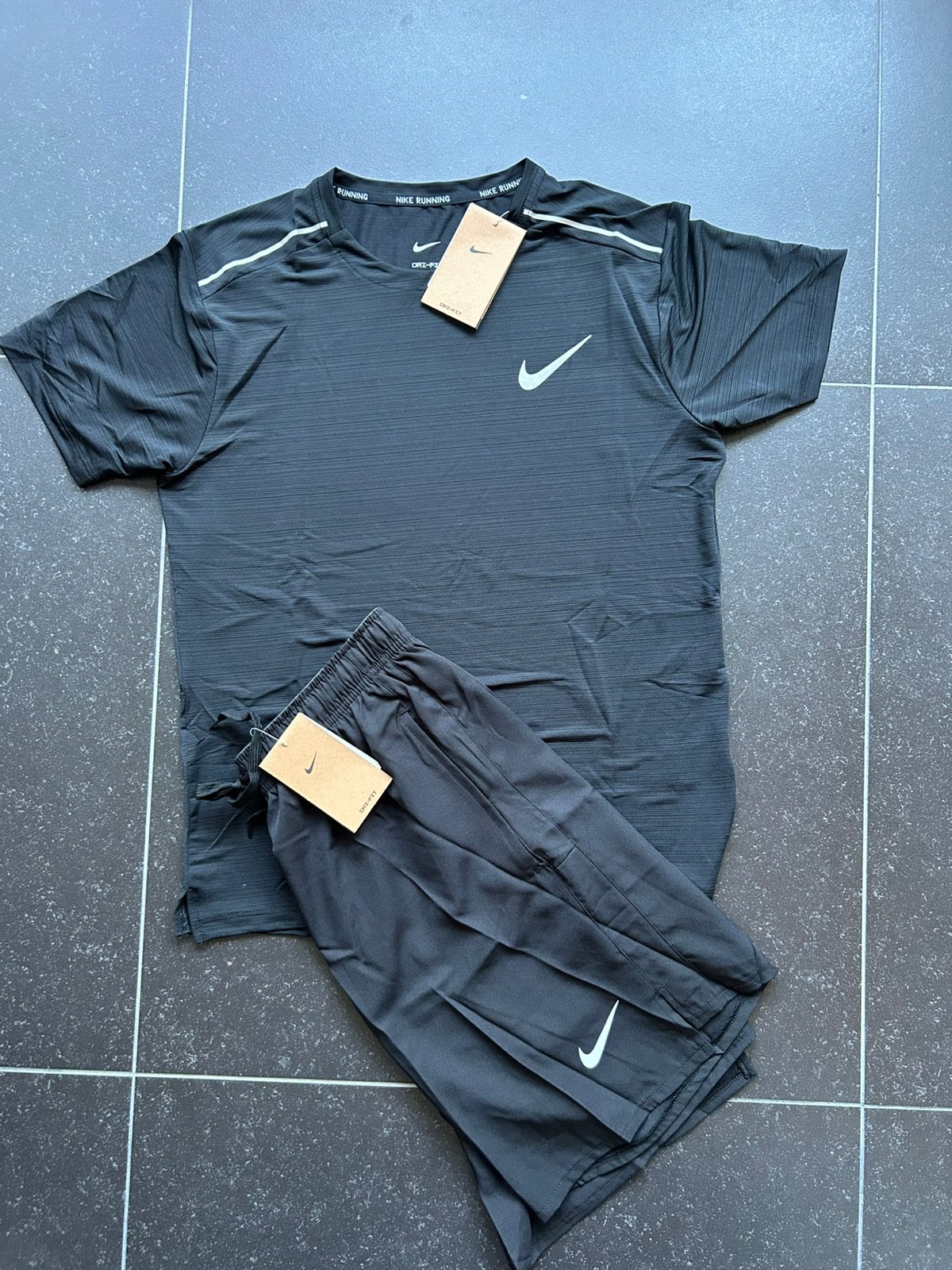 Nike miller / Nike running Dri-Fit, Verzenden, Nieuw, Maat 48/50 (M), Zwart