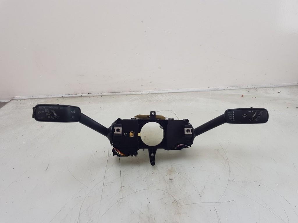 COMBISCHAKELAAR STUUR Volkswagen Polo VI (AW1), Auto-onderdelen, Gebruikt, Volkswagen