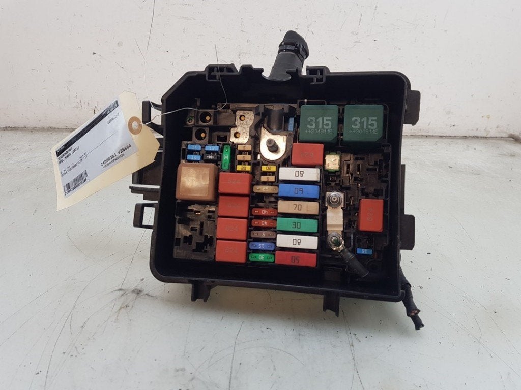 BOITIER FUSIBLES Opel Mokka (01-2020/-) (|9824510680|), Utilisé, Opel
