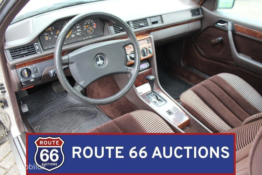 Mercedes-Benz 230 CE | 1991 | Route 66 Auctions, Autos, Achat, Entreprise, Boîte manuelle, Autre carrosserie
