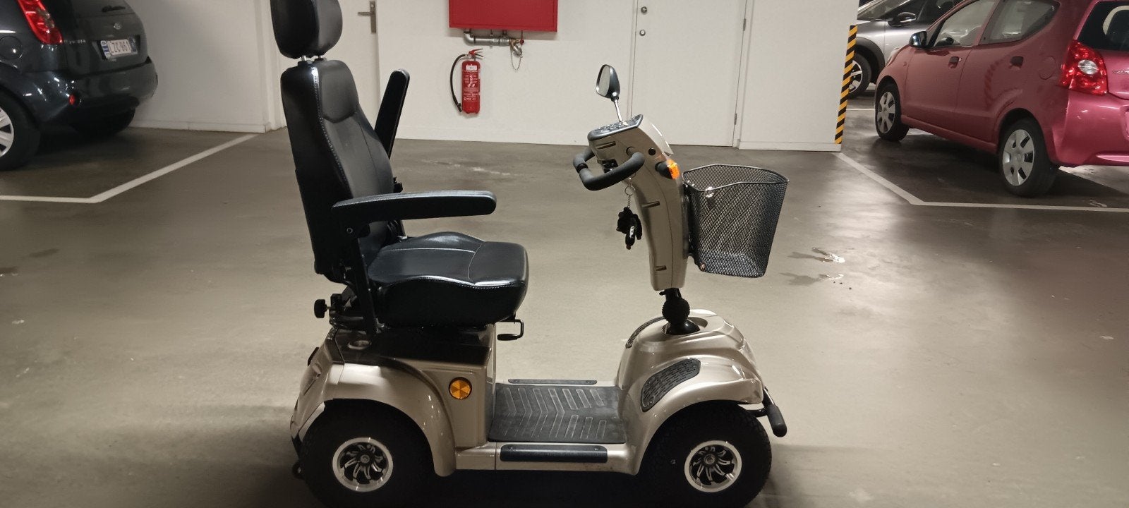 scootmobiel Ceres 4 de luxe, Diversen, Ophalen, 16 t/m 25 km, Zo goed als nieuw, Vermeiren