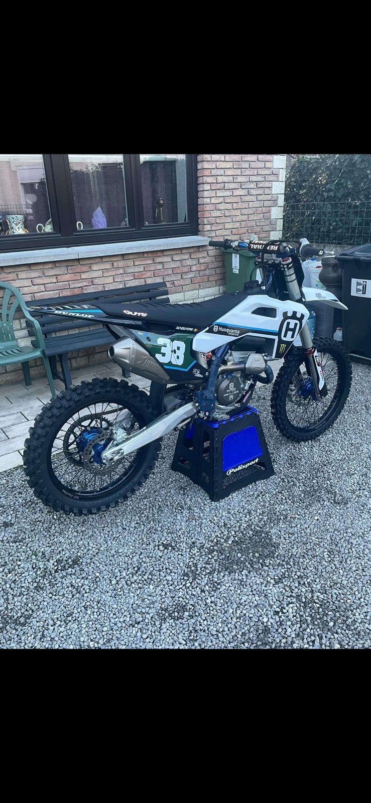 Husqvarna fc250 2024 25u, Fietsen en Brommers, Brommers | Derbi, Ophalen, Zo goed als nieuw