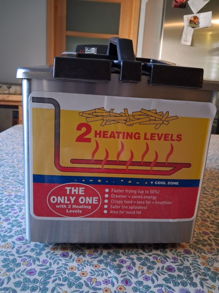 Friteuse Fritel, Elektronische apparatuur, Frituurpannen, 4 liter of meer, Ophalen, Zo goed als nieuw, Uitneembare binnenpan