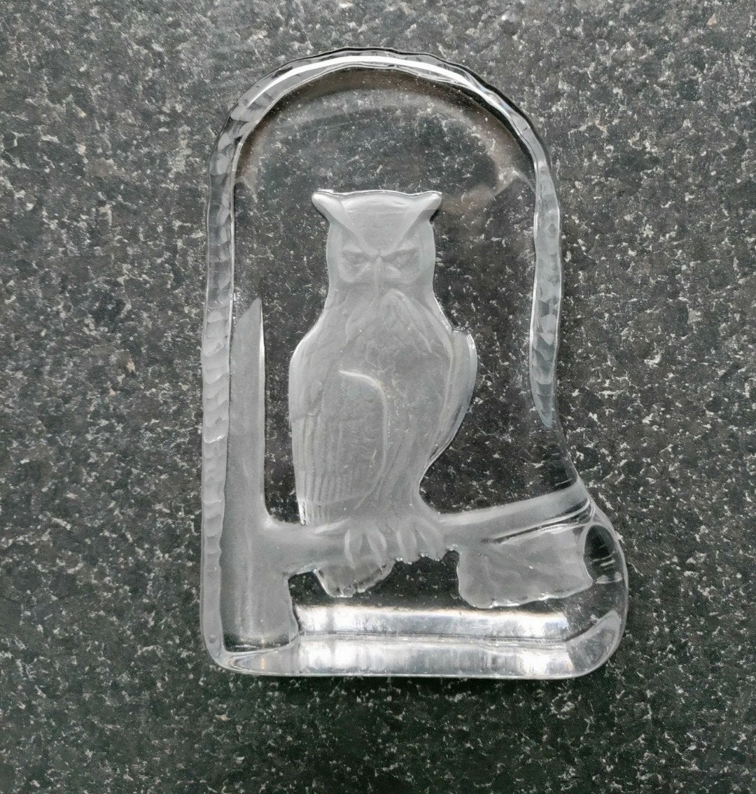 Uil in glas, Antiek en Kunst, Antiek | Glaswerk en Kristal, Ophalen