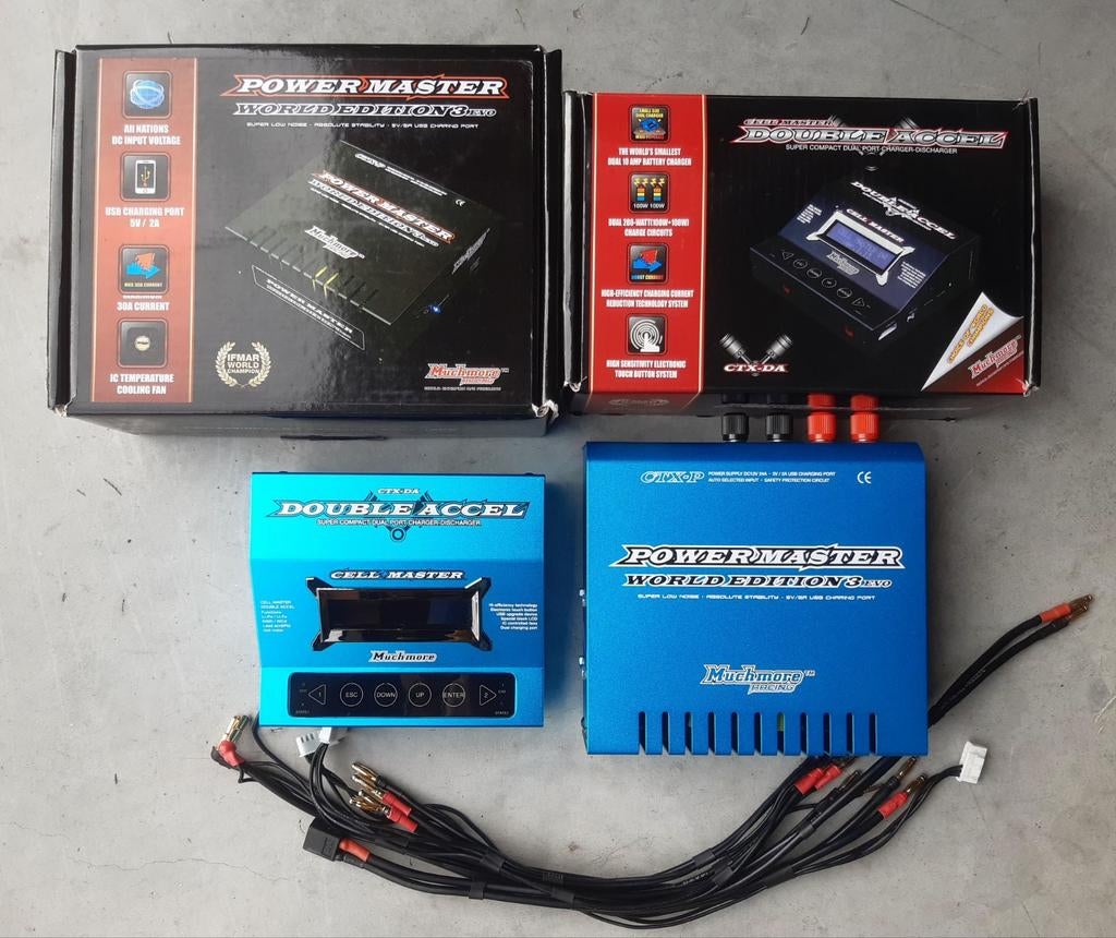 Muchmore cell master laadstation Tamiya TRF blue, Enlèvement ou Envoi, Comme neuf