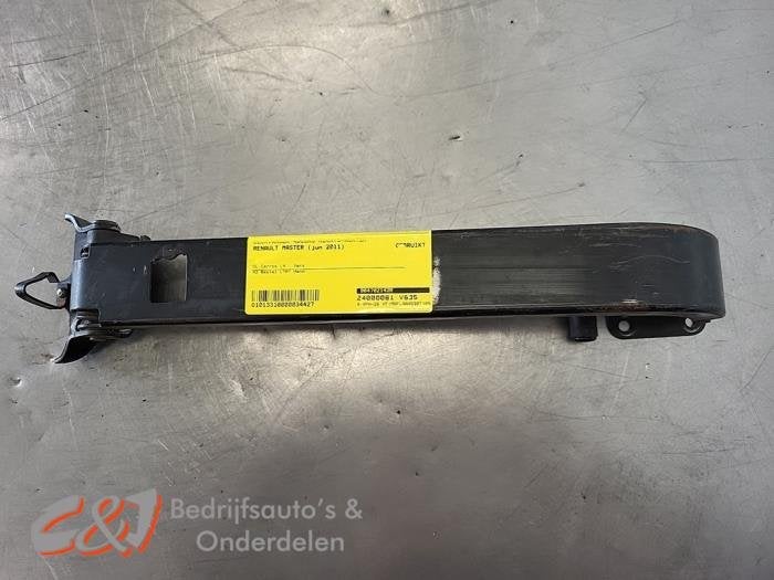 Butée 4portes arrière droite d'un Renault Master, Renault, -, 3 mois de garantie, Utilisé