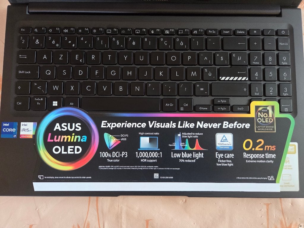 asus vivobook 15 Oled Als nieuw, Ophalen, Met videokaart, Asus, 15 inch