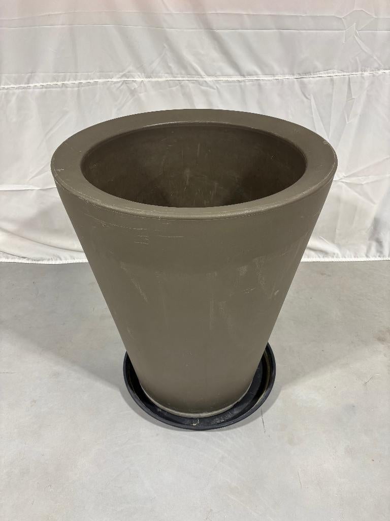Bloempot, 40 cm ou plus, 70 cm ou plus, Rond, Comme neuf
