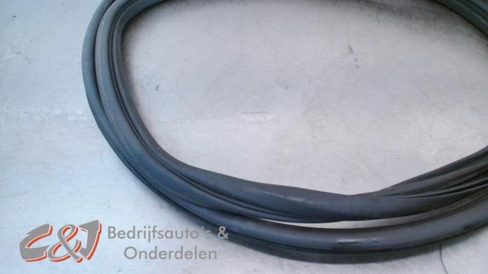 Joint caoutchouc porte coulissante droite d'un Fiat Fiorino, -, 3 mois de garantie, Utilisé, Fiat