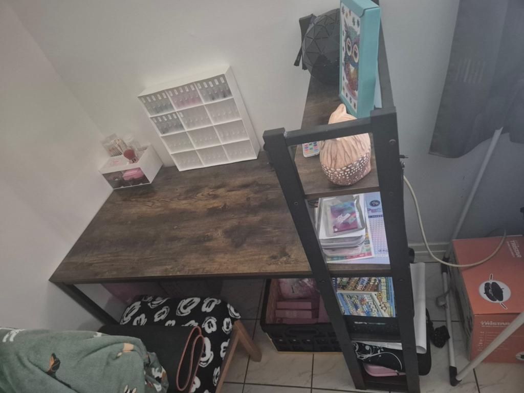 Superleuke bureau /knutseltafel, Enlèvement