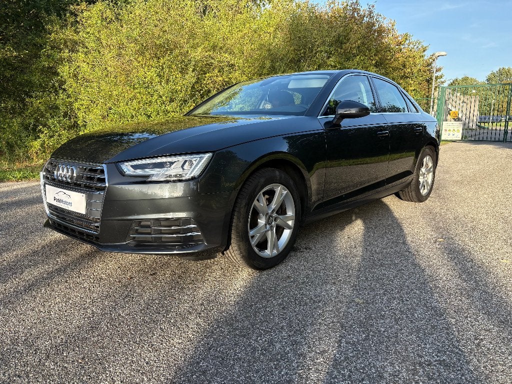 Audi A4 2.0 TFSI ultra Sport S tronic - Garantie*Matrix LED, Auto's, Automaat, Euro 6, 1984 cc, A4