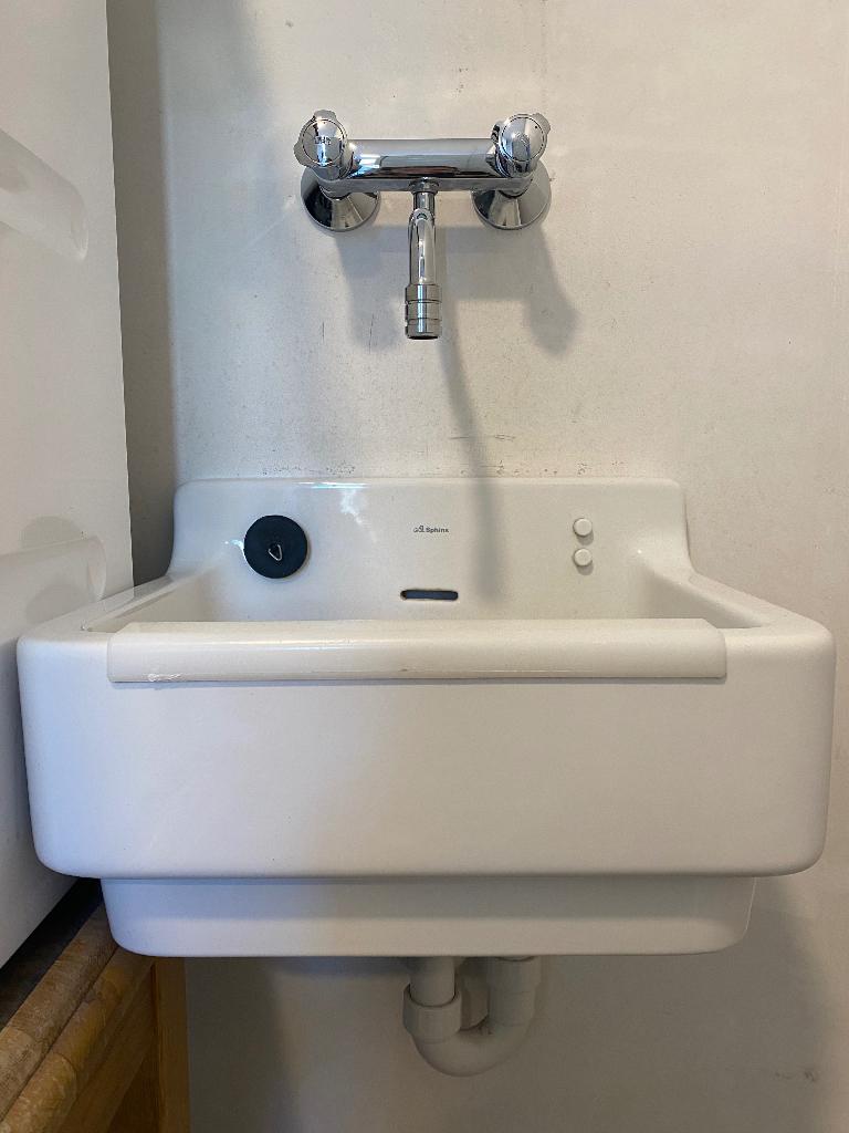 Uitgietbak met kraan, Doe-het-zelf en Bouw, Sanitair, Ophalen, Gebruikt, Kraan