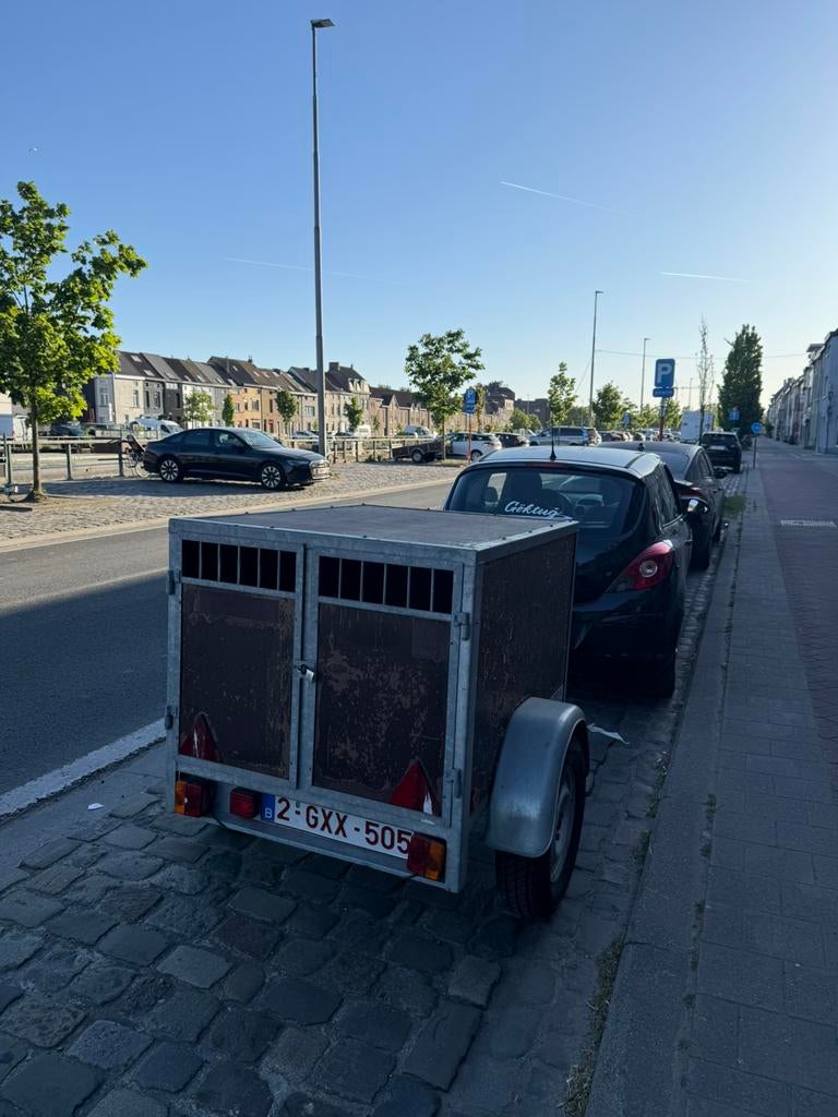 Honden aanhangwagen, Ophalen, Zo goed als nieuw