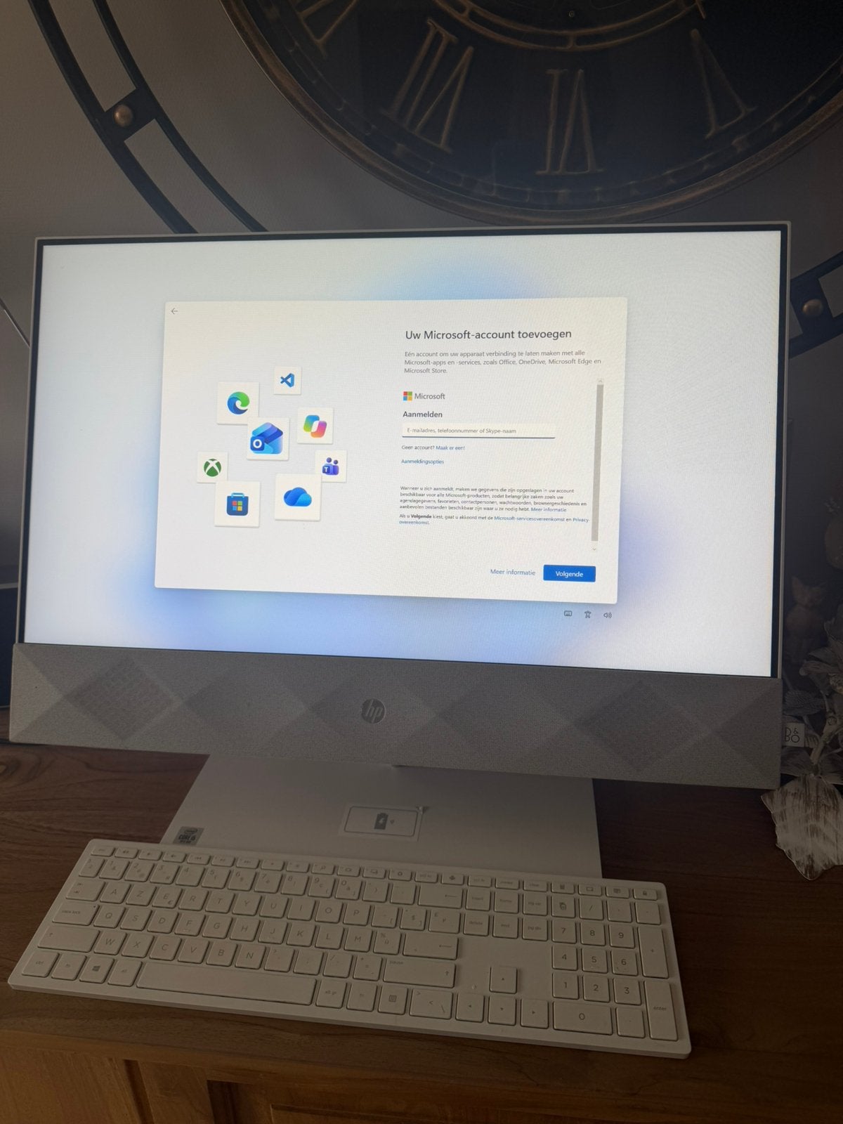HP all in one desktop, 24inch, weinig gebruikt, Ophalen, Met monitor, 8 GB, Zo goed als nieuw