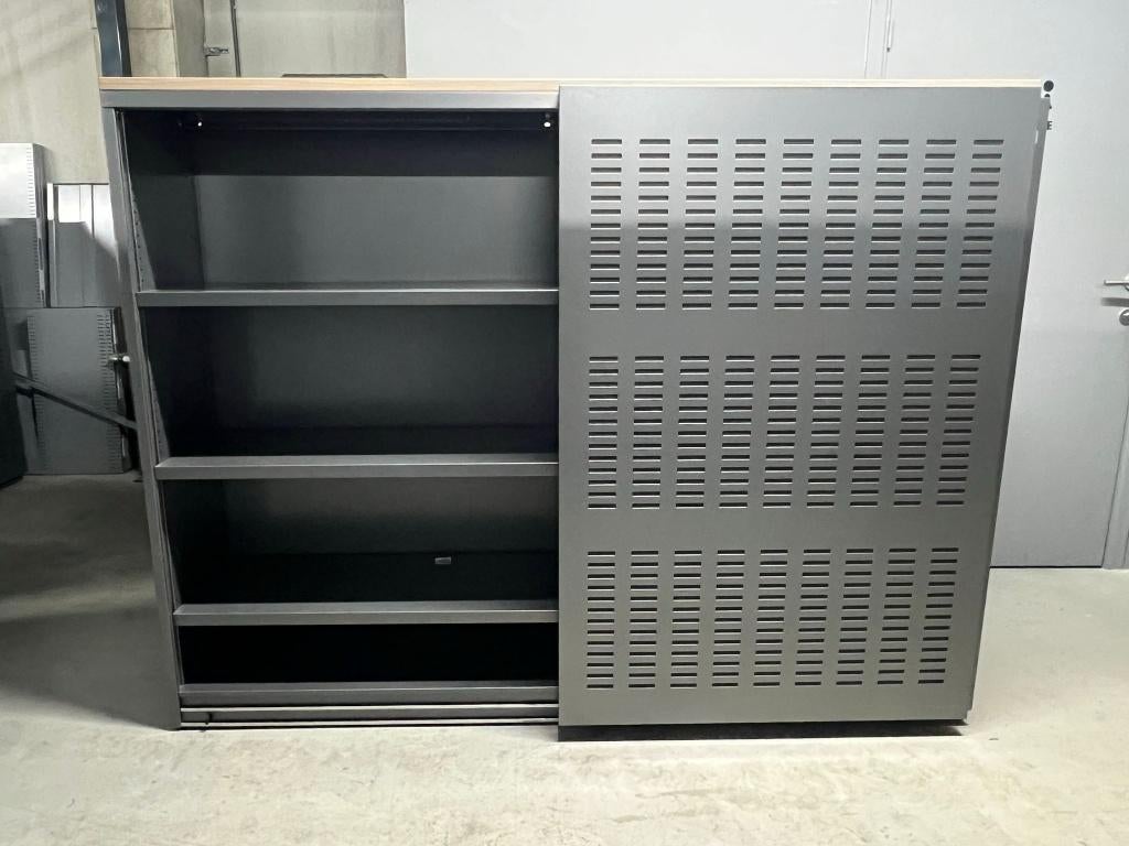 Akoestische Schuifdeurkast 150x200x47cm | Anthracite, Ophalen, Gebruikt, Metaal, Met slot
