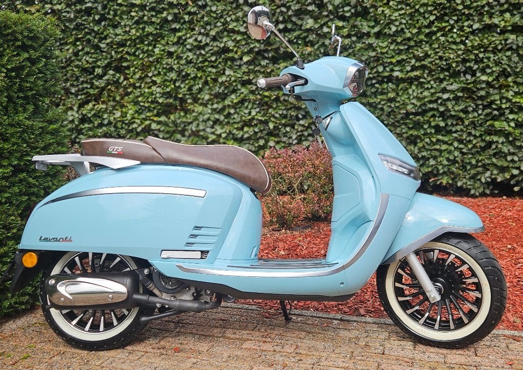 Trottinette GTS Levanti SANS permis de conduire, Enlèvement, Comme neuf, Classe A (25 km/h), Essence