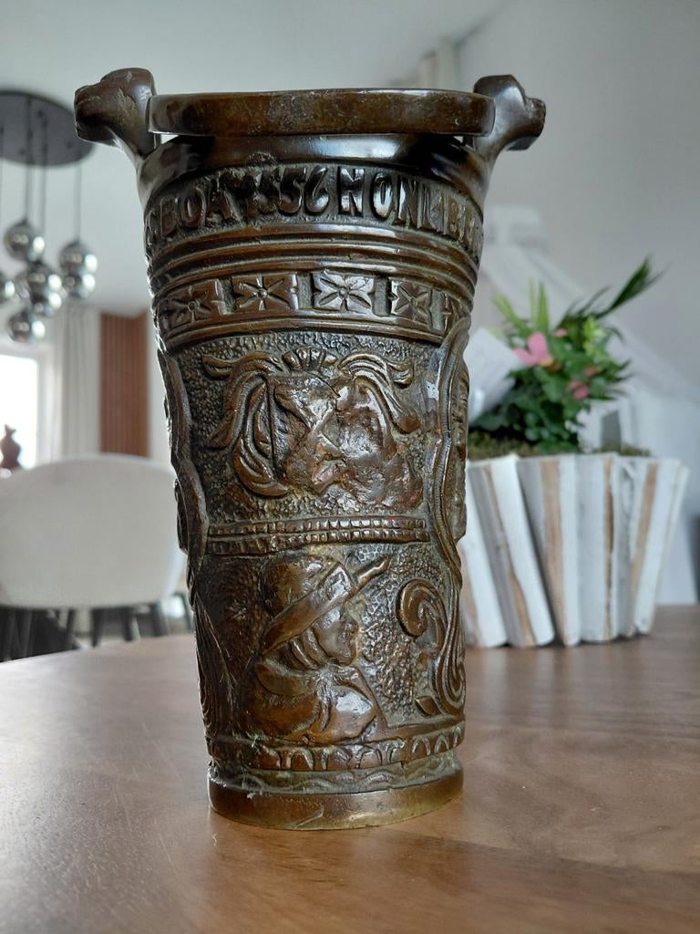 Antieken bronzen situela,katholieke emmer wijwater brons, Ophalen of Verzenden