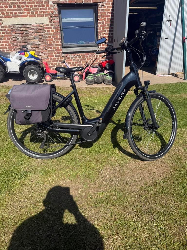 Elektrische fiets, Fietsen en Brommers, Elektrische fietsen, Zo goed als nieuw, Ophalen