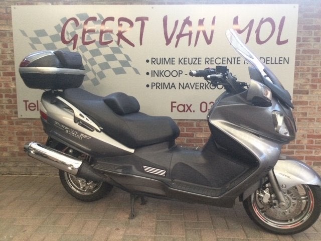 Suzuki Burgman 650, 2010