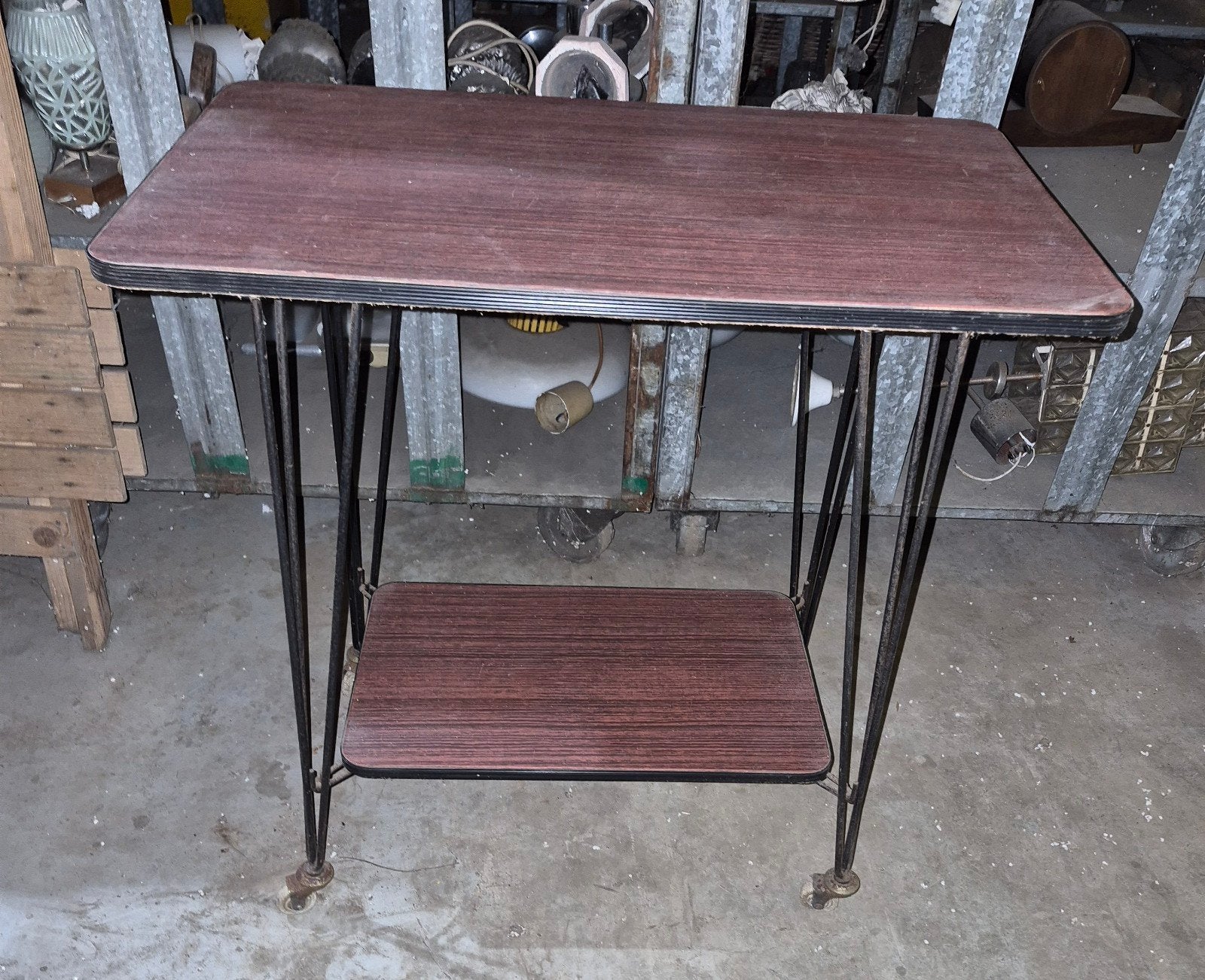 Tafel tafeltje vintage televisie tafeltje, Ophalen