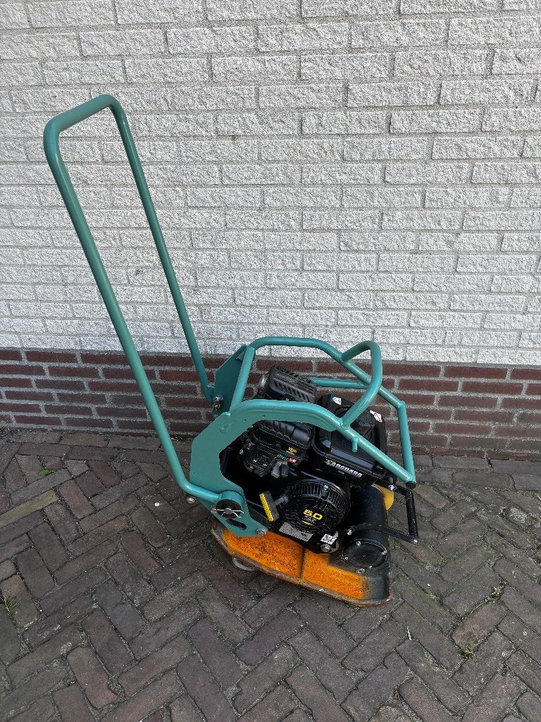 Plaque vibrante Ammann APE15/40, Articles professionnels, Machines & Construction | Grues & Excavatrices, Enlèvement, Autres types