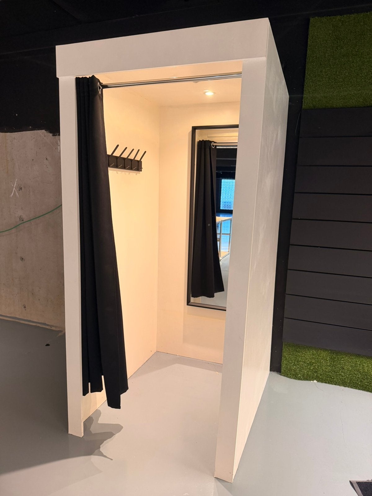 Cabine d essayage avec éclairage, Enlèvement, Utilisé, Éclairage