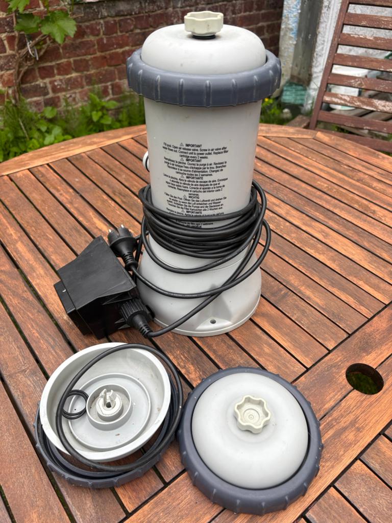 Pompe de filtration Intex Eco 638G, Jardin & Terrasse, Accessoires de piscine, Utilisé, Pompe, Enlèvement