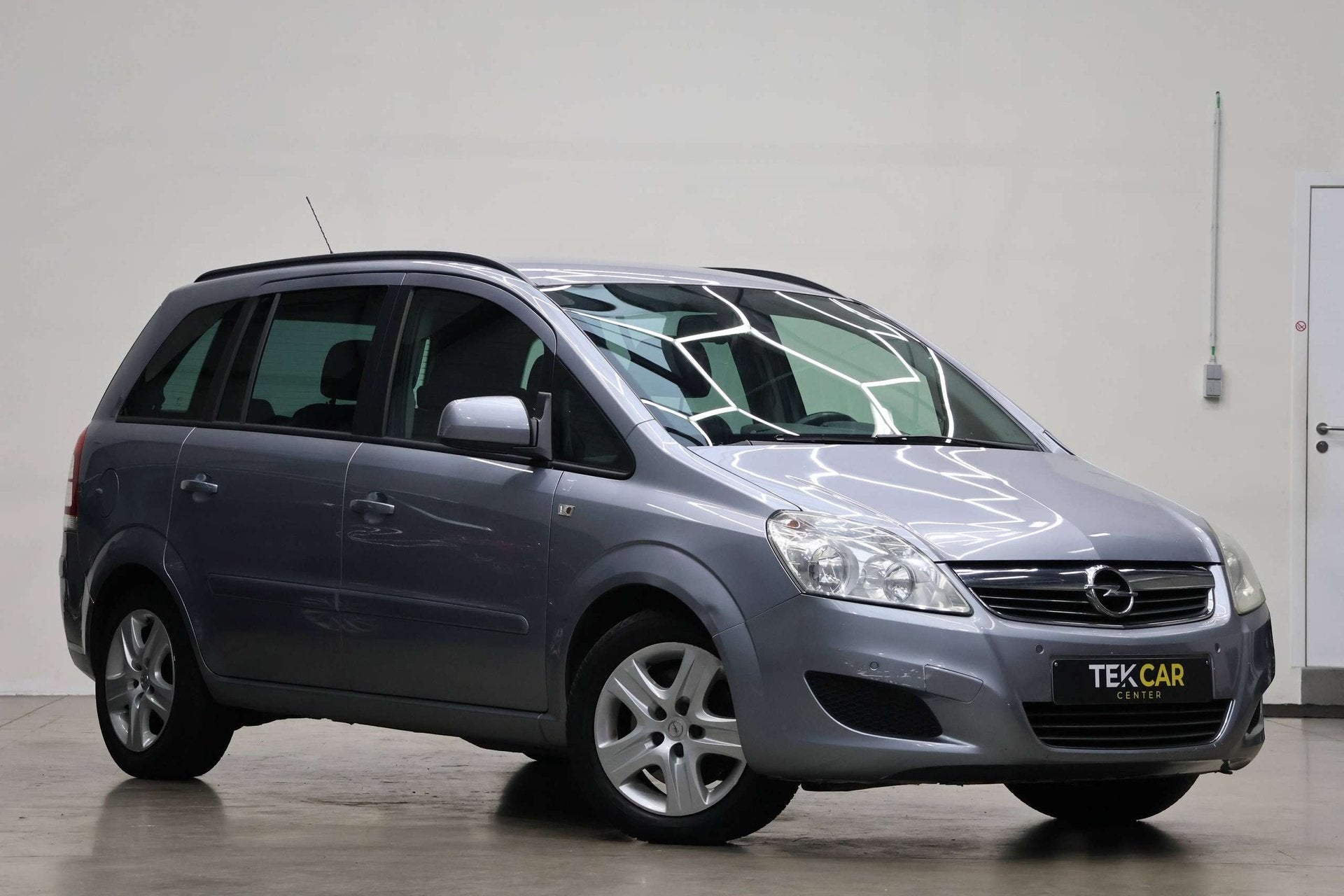 Opel Zafira 1.7 CDTi 7Zit/Trekhaak/PDC 12M Garantie, Auto's, Stof, Gebruikt, Zwart, 1686 cc
