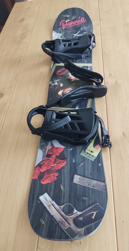 snowboard Verdad Bonnie + K2 bindingen + opbergzak, Sports & Fitness, Snowboard, Enlèvement, Utilisé, Planche
