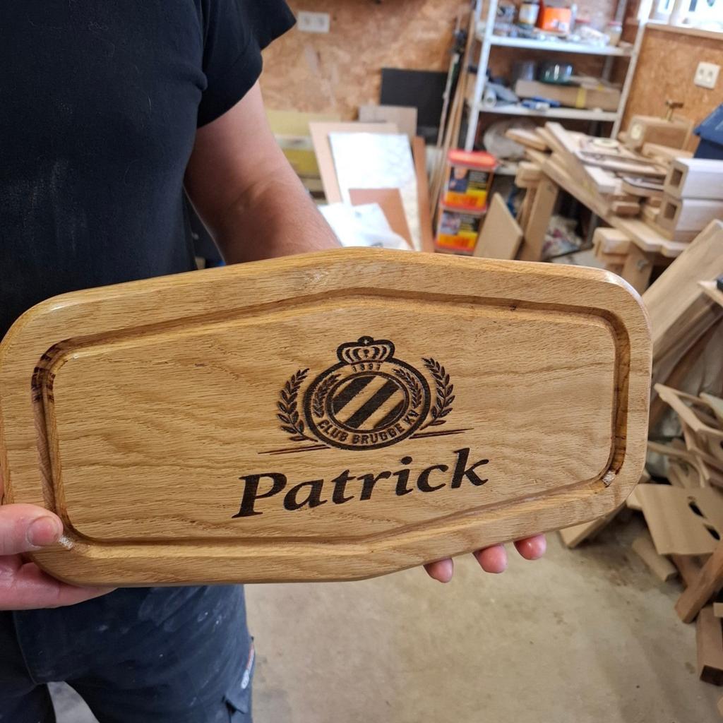 houten wandbord, Ophalen