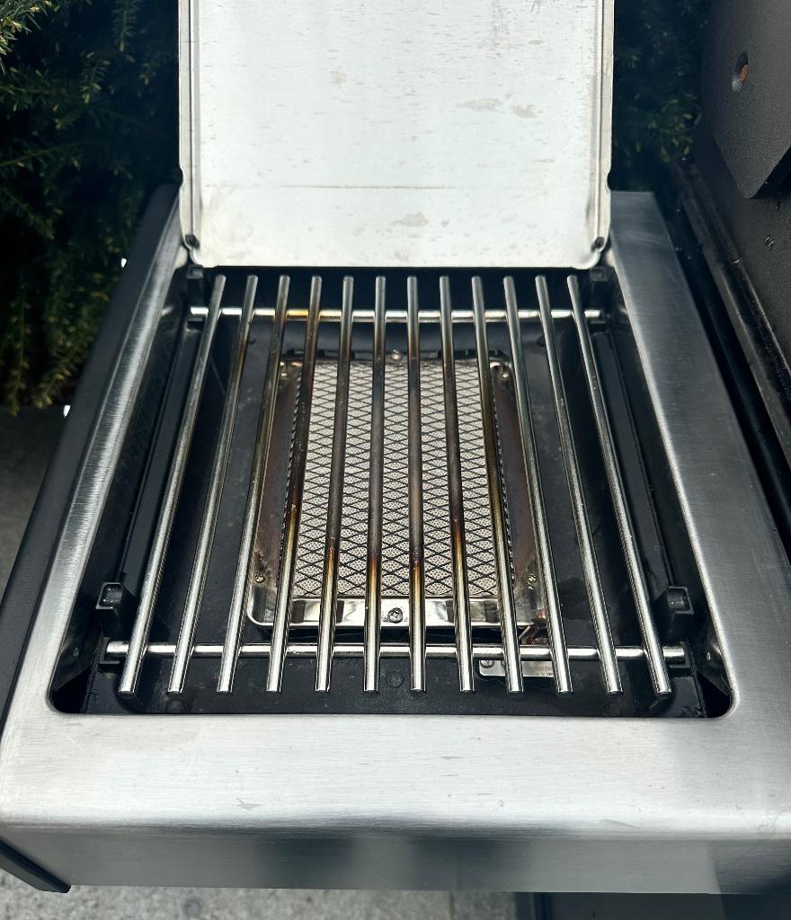 Broil King Baron S490 IR, Enlèvement, Utilisé