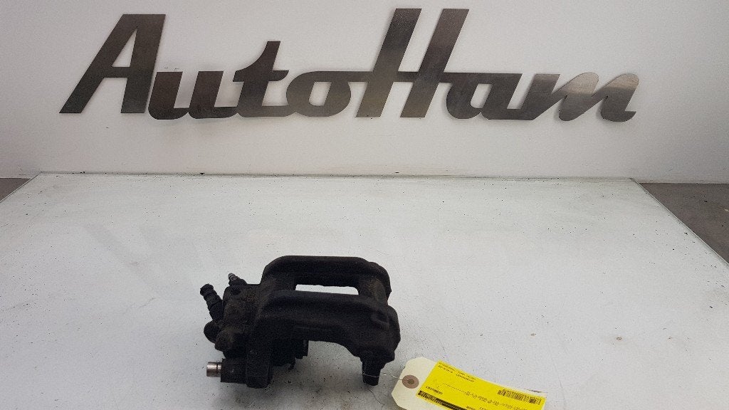 ETRIER DE FREIN AVANT DROIT BMW 3 serie Touring (F31), Autos : Pièces & Accessoires, Robert Bosch AG, Utilisé, BMW, Robert-Bosch-Allee 1
74232  Abstatt, DE