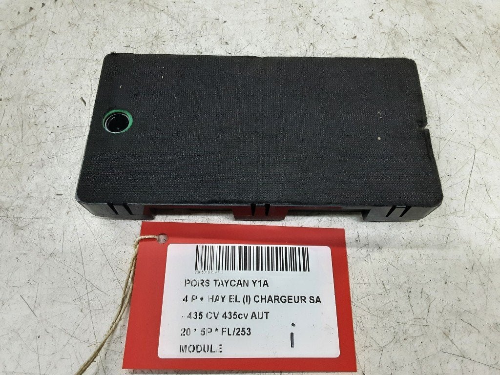 UNITE ELECTRONIQUE Porsche Taycan (Y1A) (9J1035504B), Utilisé, Rue de l'Espoir 34 34
4030  GRIVEGNÉE, BE, Info@Collignon.be, Mevr. I. Hauben